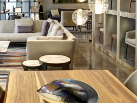 Decorative glass plates: Ideas for your home design