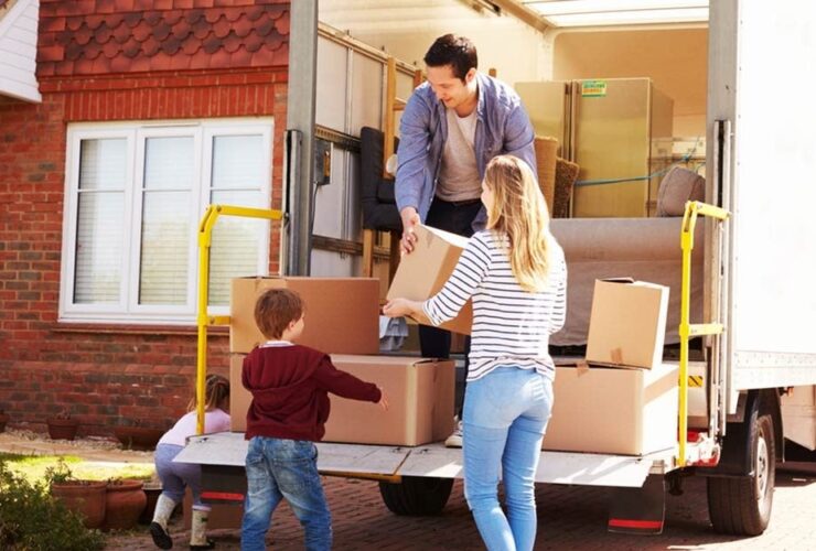 7 Things to Never Put In a Moving Truck